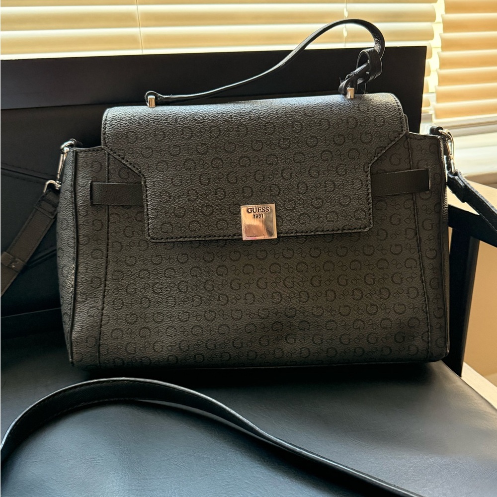 GUESS Elegant Black Satchel